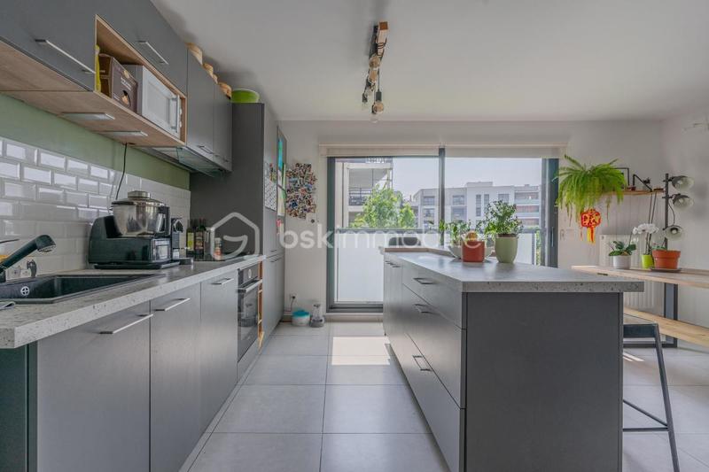 Appartement - 105 m² - 4 pièces