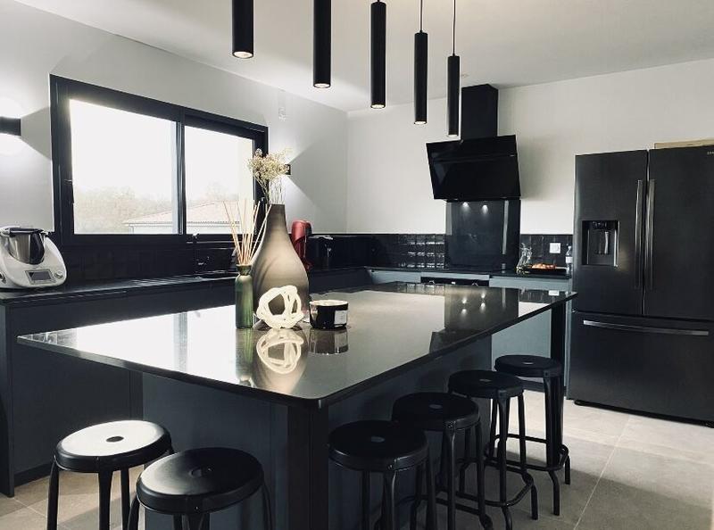 Maison - 95 m² - 5 pièces