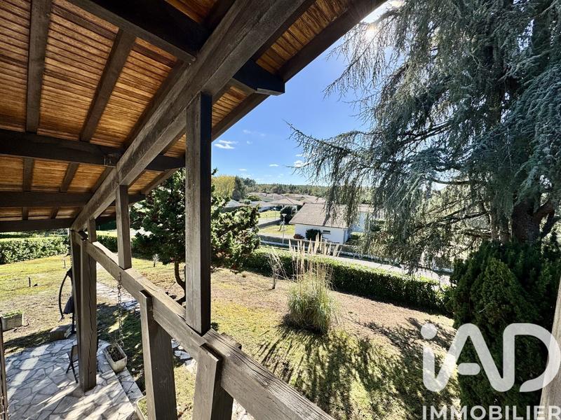 Maison - 190 m² - 8 pièces