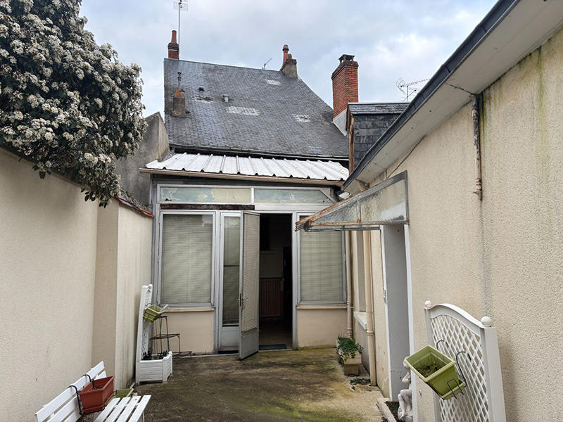 Maison - 213 m² - 7 pièces