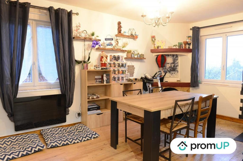 Maison - 140 m² - 5 pièces