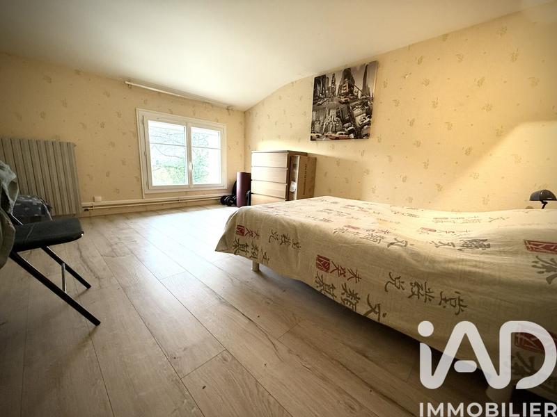 Maison - 142 m² - 5 pièces