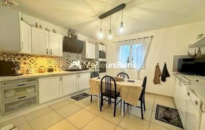 Maison - 128 m² - 4 pièces