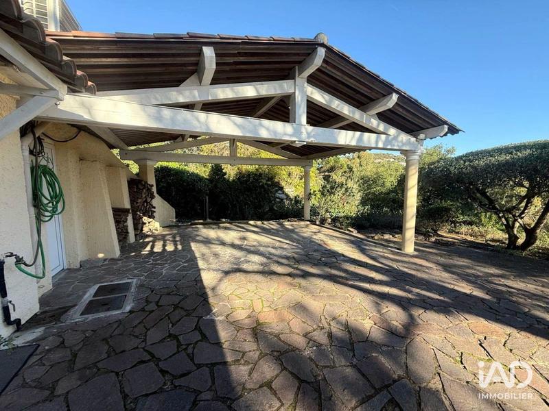 Maison - 138 m² - 6 pièces