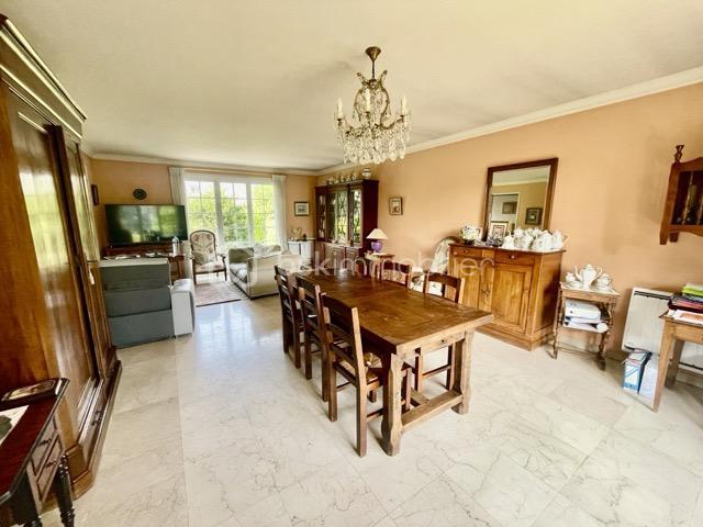 Maison traditionnelle - 112 m² - 5 pièces