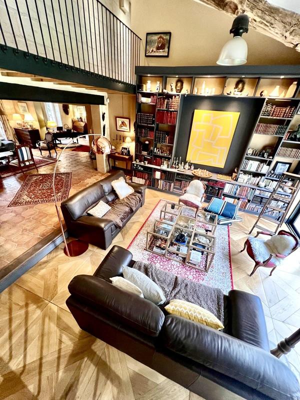 Château - 550 m² - 14 pièces