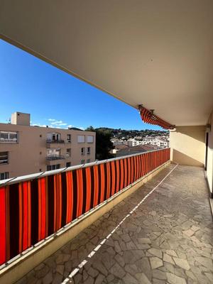 Appartement - 84 m² - 3 pièces