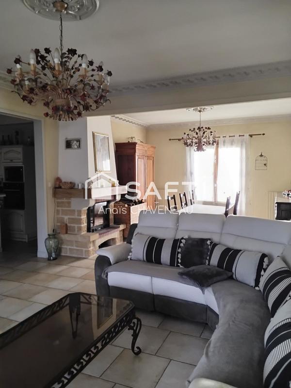 Maison - 280 m² - 8 pièces