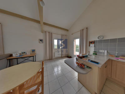 Maison - 95 m² - 4 pièces