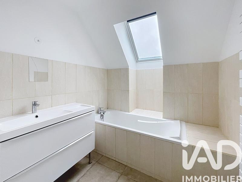 Maison - 98 m² - 5 pièces