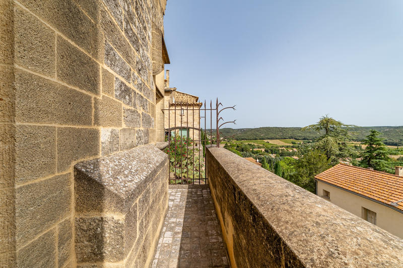 Maison - 215 m² - 8 pièces