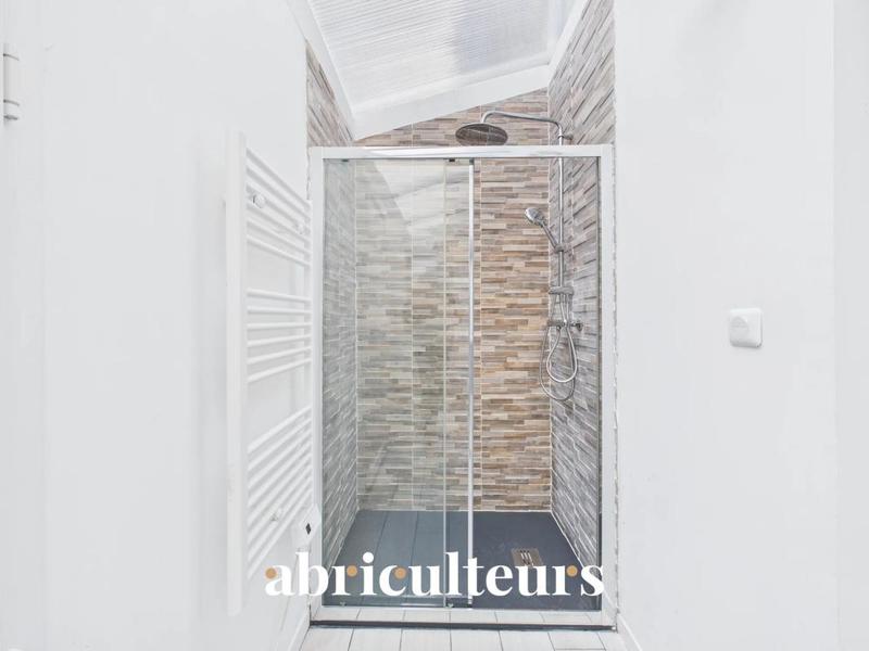 Bureau - 64 m² - 4 pièces