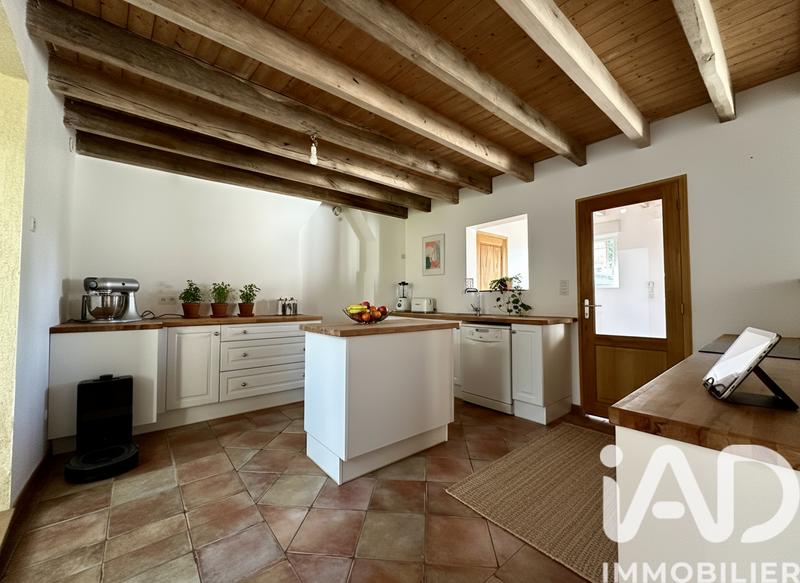 Maison - 206 m² - 8 pièces