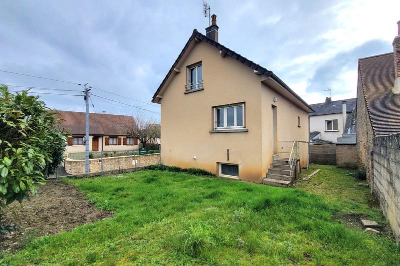 Maison - 94 m² - 5 pièces