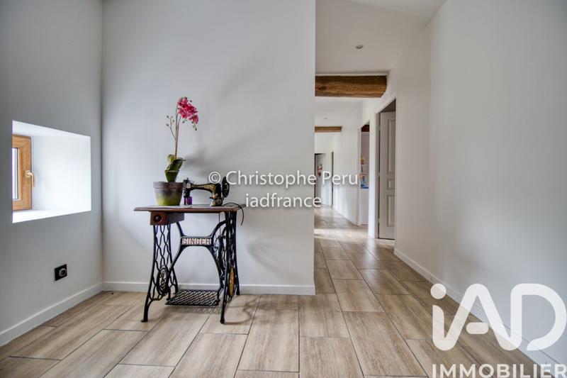 Maison - 229 m² - 9 pièces