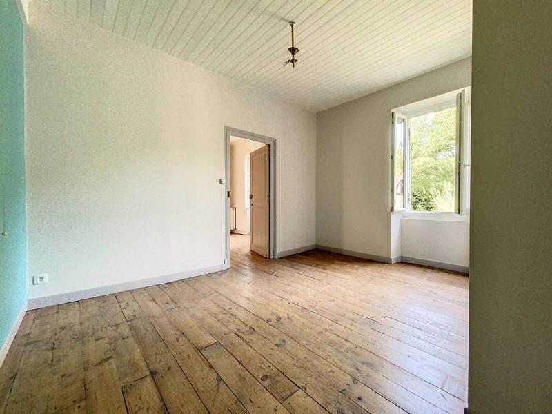 Maison - 93 m² - 5 pièces