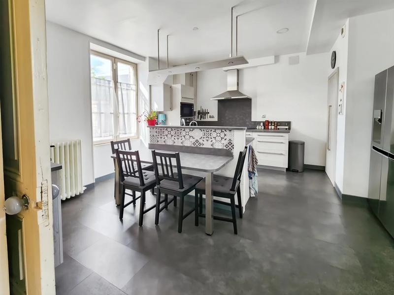 Maison - 166 m² - 5 pièces