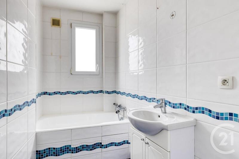 Appartement - 90 m² - 4 pièces