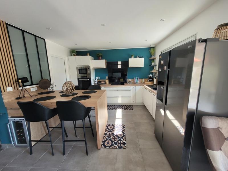 Maison - 90 m² - 5 pièces