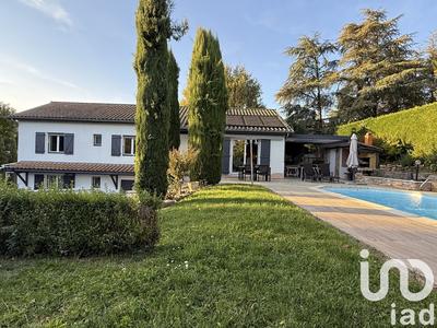 Maison - 183 m² - 7 pièces