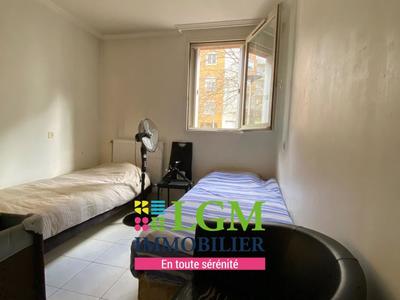 Appartement - 93 m² - 5 pièces