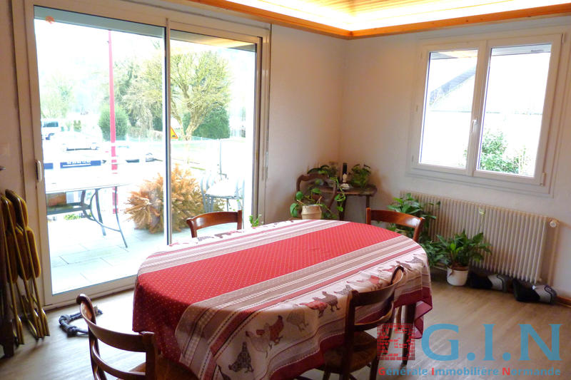 Maison - 150 m² - 8 pièces