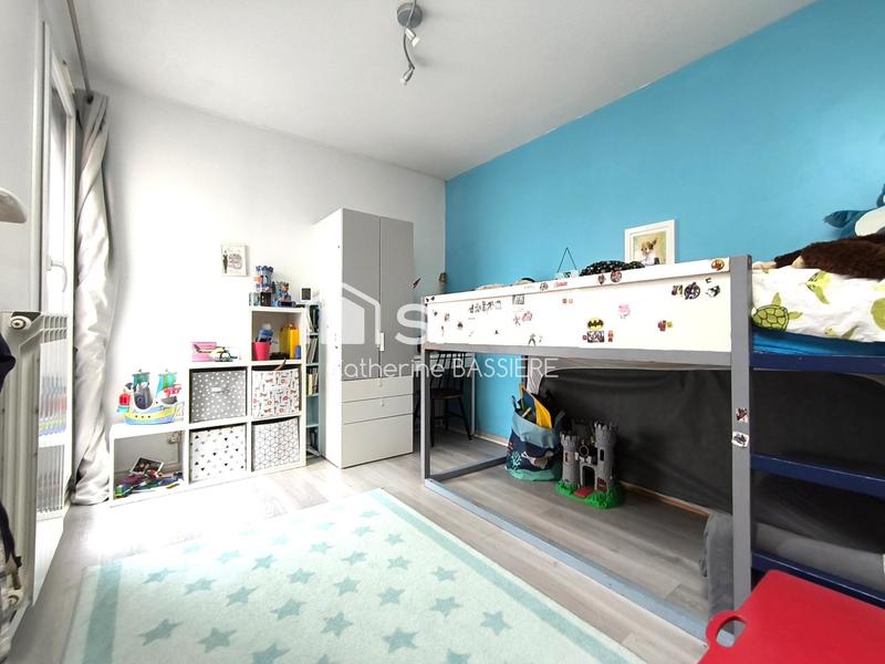 Appartement - 80 m² - 4 pièces