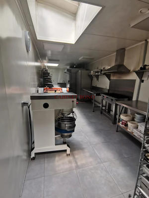 Fonds de commerce - 150 m²