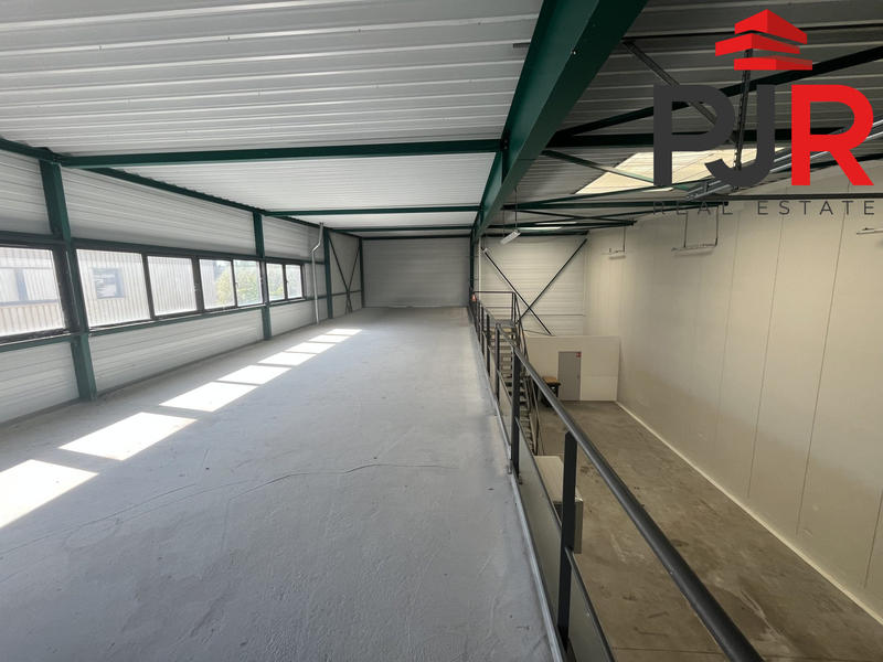 Local d'activités - 430 m²