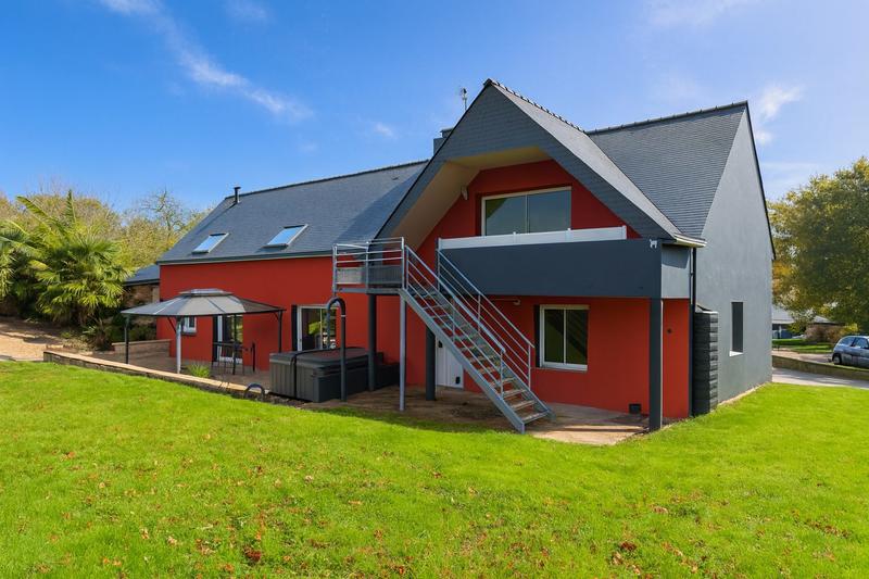 Maison - 173 m² - 7 pièces