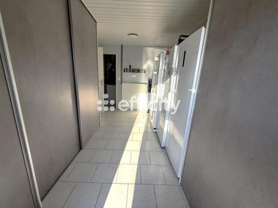 Pavillon - 140 m² - 5 pièces