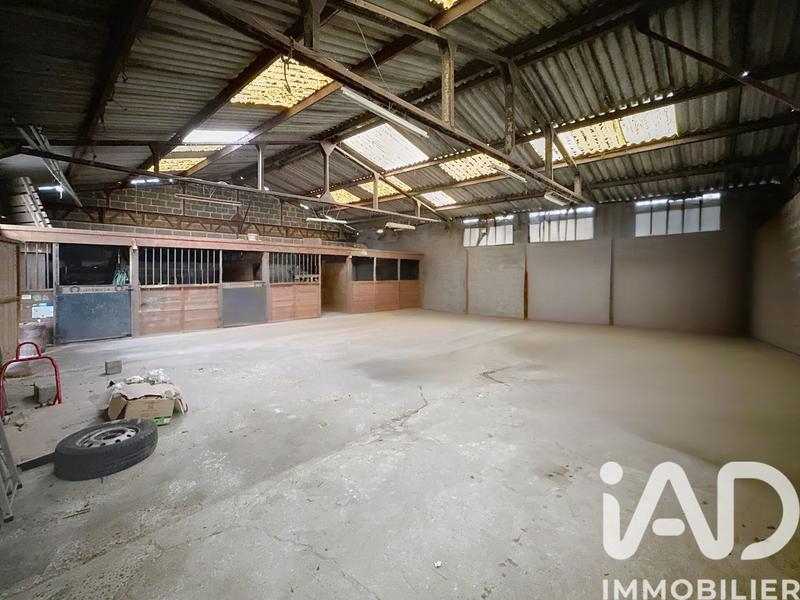 Maison - 242 m² - 10 pièces