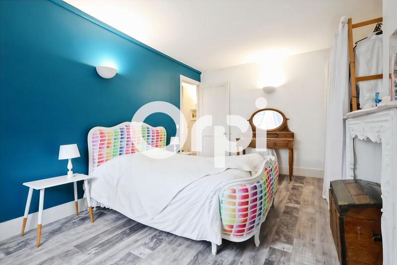 Maison de ville - 255 m² - 7 pièces