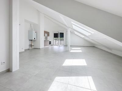 Appartement - 92 m² - 4 pièces