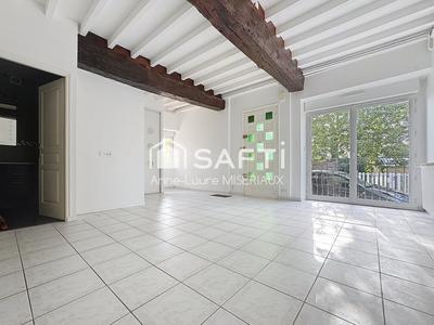 Maison - 98 m² - 5 pièces