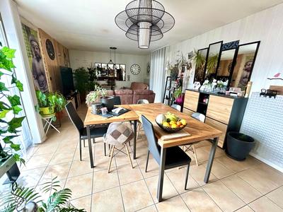 Maison - 108 m² - 4 pièces