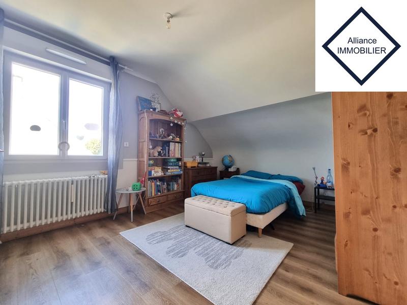 Maison - 177 m² - 7 pièces