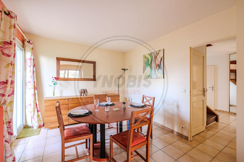 Maison - 139 m² - 6 pièces