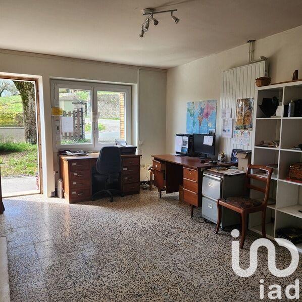 Maison - 187 m² - 7 pièces