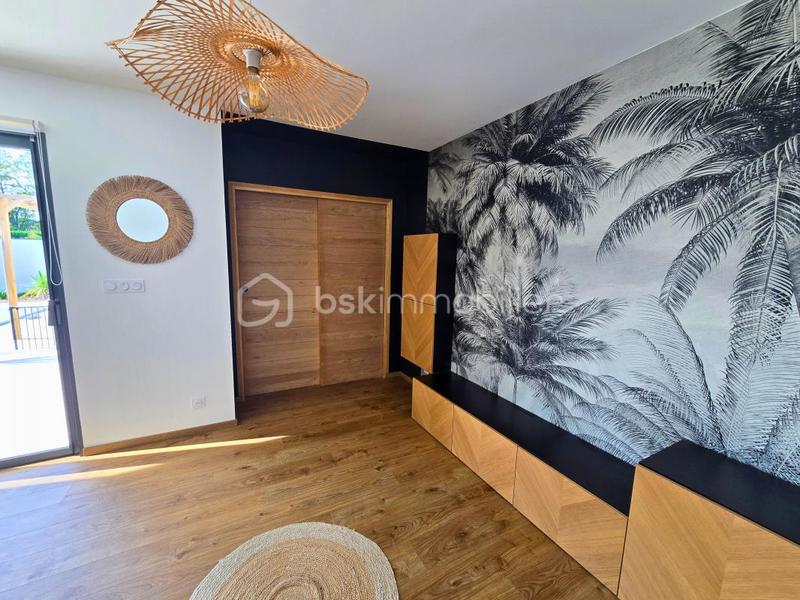 Maison - 121 m² - 5 pièces