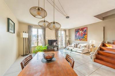 Maison - 97 m² - 6 pièces