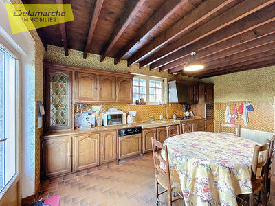Maison - 288 m² - 12 pièces
