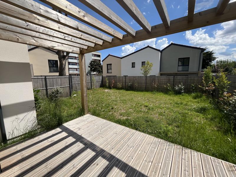 Maison contemporaine - 100 m² - 4 pièces