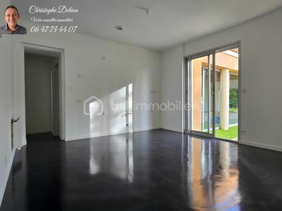 Pavillon - 167 m² - 7 pièces