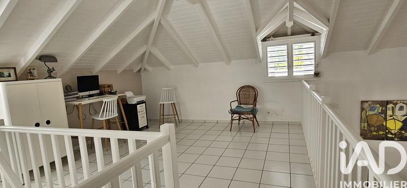 Maison - 230 m² - 6 pièces