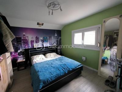 Maison traditionnelle - 100 m² - 5 pièces