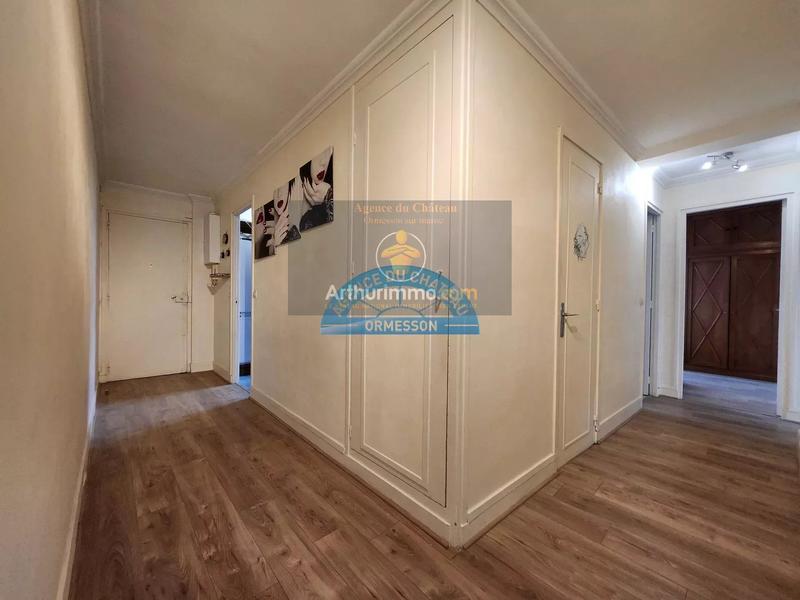 Appartement - 80 m² - 4 pièces