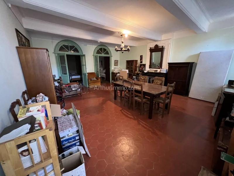 Maison - 229 m² - 9 pièces