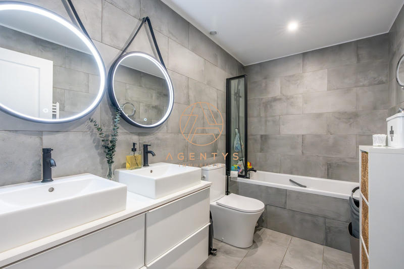 Appartement - 83 m² - 4 pièces