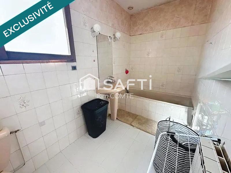 Maison - 90 m² - 5 pièces